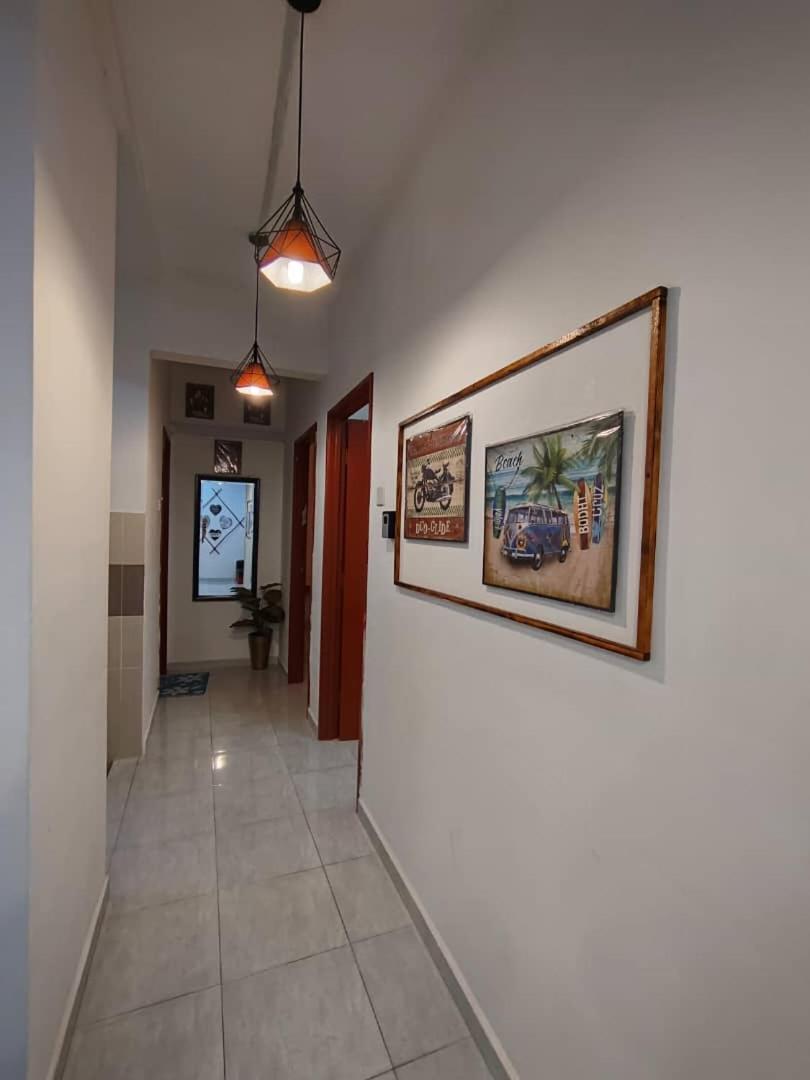 Homestay Camelia Kuala Terengganu - Rafflesia House Bagian luar foto